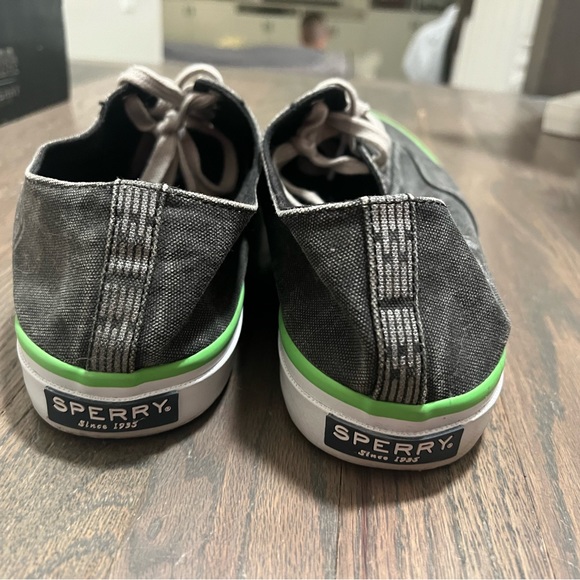 Star Wars Sperry’s - Picture 5 of 7